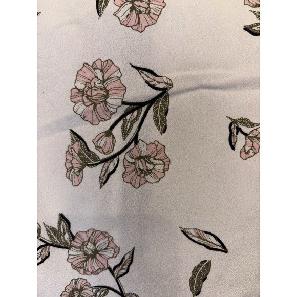 Motherhood Maternity floral Medium Shirt - Picture 10 of 10